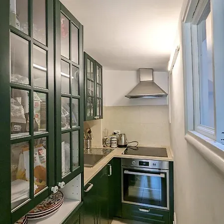 Spanish Steps Enchanting Apartment Rom