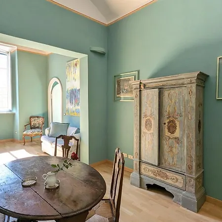Apartment Spanish Steps Enchanting